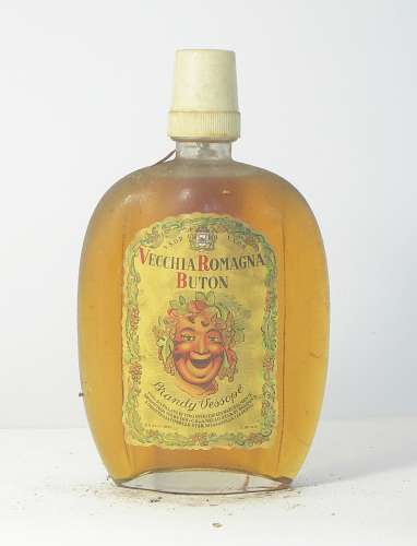 179_vecchia_bottiglia_liquore_da_collezione_vsop_vecchia_romagna_buton_brandy_vessope_tascabile