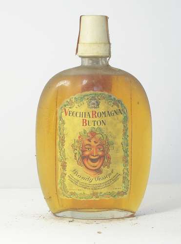 183_vecchia_bottiglia_liquore_da_collezione_vsop_vecchia_romagna_buton_brandy_vessope_tascabile