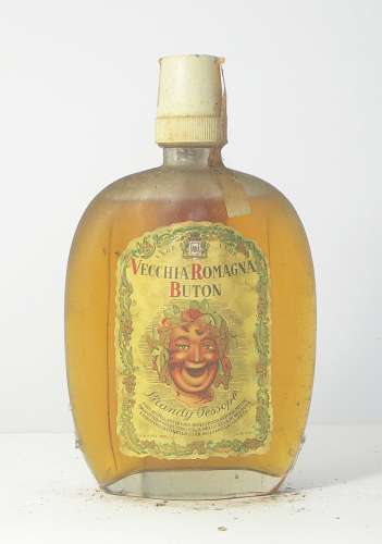 184_vecchia_bottiglia_liquore_da_collezione_vsop_vecchia_romagna_buton_brandy_vessope_tascabile