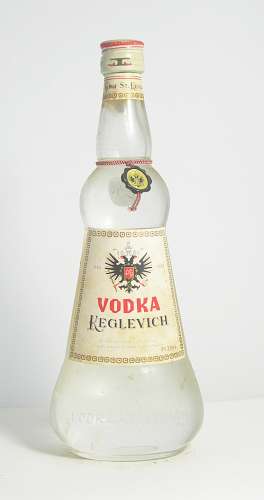 248_vecchia_bottiglia_liquore_da_collezione_stock_vodka_keglevich