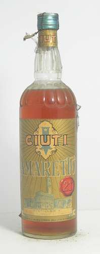 467_vecchia_bottiglia_liquore_da_collezione_ciuti_amaretto