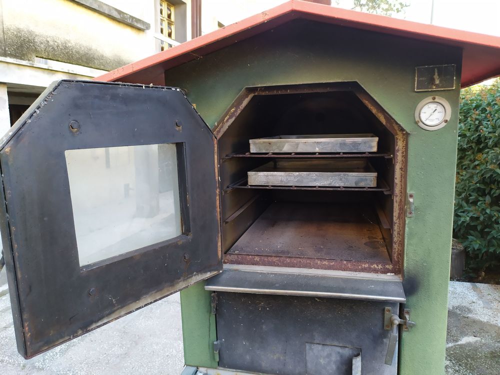 VENDESI FORNO DA GIARDINO FOLIGNO