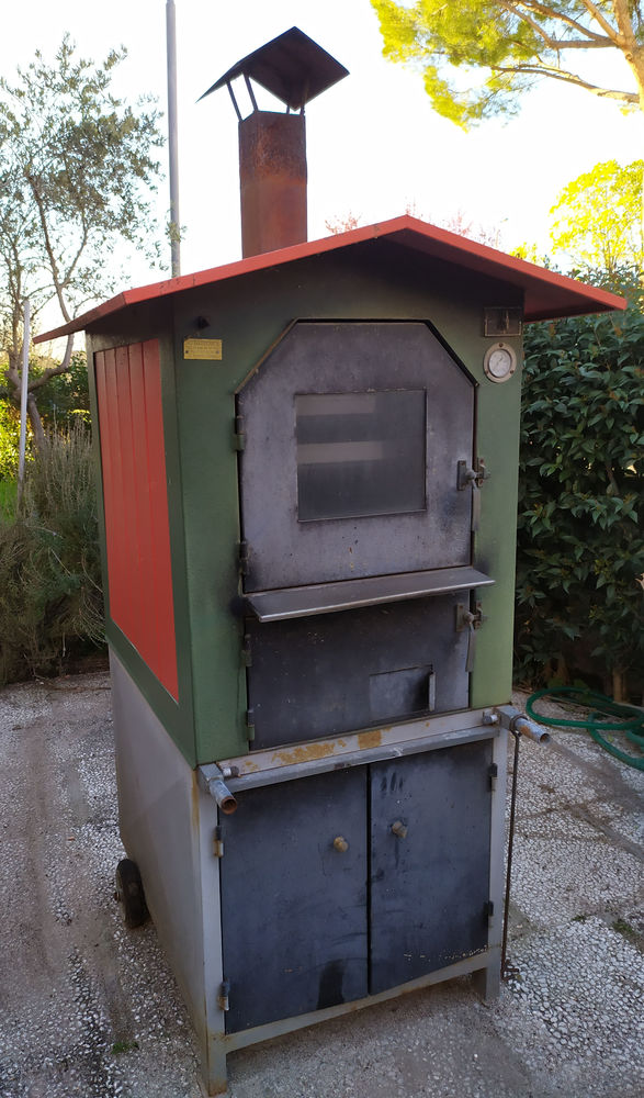 VENDESI FORNO DA GIARDINO FOLIGNO